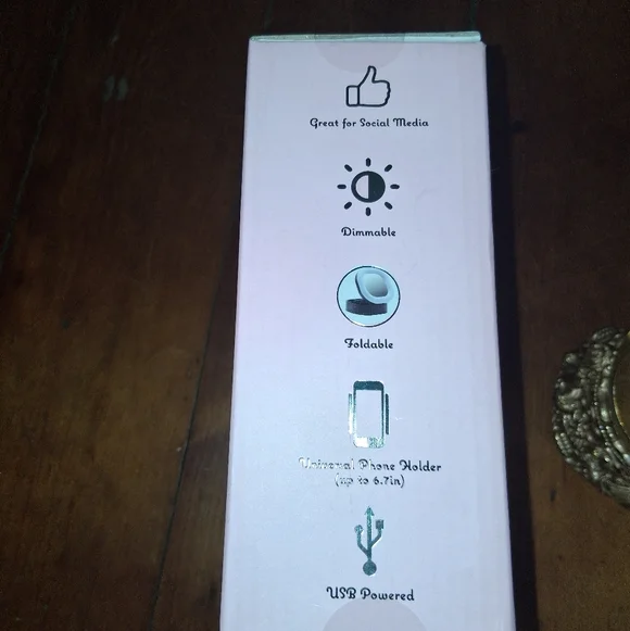 *bogo* Glow Selfie Ring Light with Mirror - Picture 3 of 4